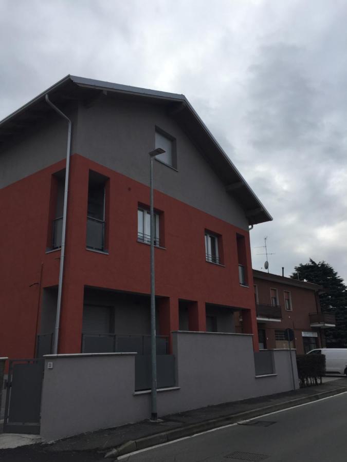 Mazzini 33 Aparthotel Lainate Exteriör bild