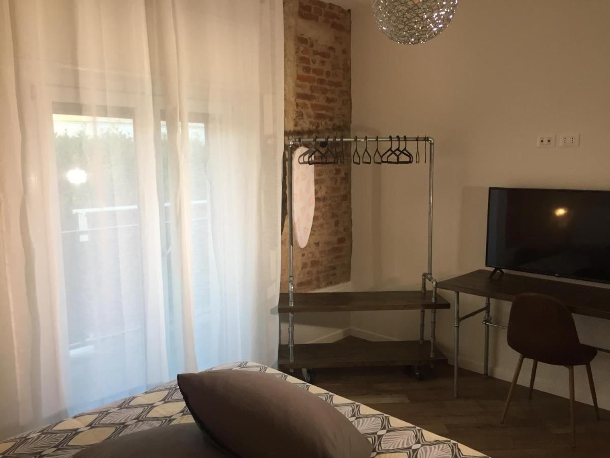 Mazzini 33 Aparthotel Lainate Exteriör bild